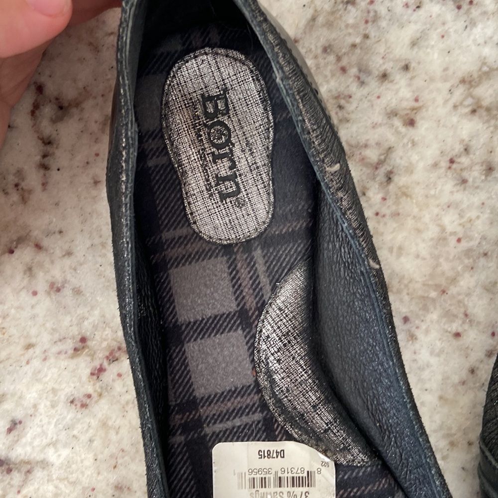 NWT Born Black/Silver Metallic Ballet Flats Shoes Size 9W - Picture 4 of 8